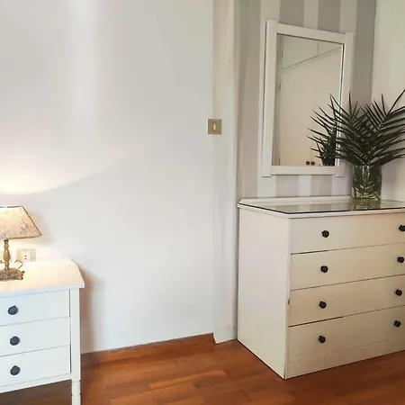Apartment Karidia Asprogerakata