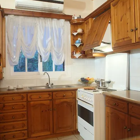 Karidia Apartment Asprogerakata
