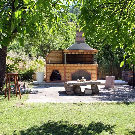 Apartament Karidia *